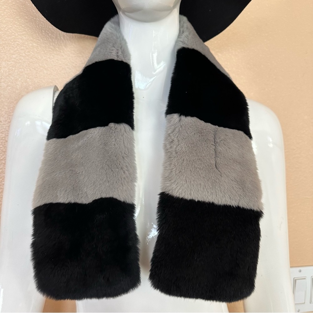 Authentic Surell Rex Fur Scarf - Picture 3 of 9